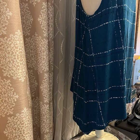 🌿 APT. 9 Green Sleeveless Flowy Top - Size XXL | RN 73277 🌿 - Picture 2 of 5